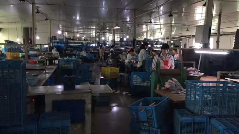 一哥鞋用中底膠抓住機(jī)遇大發(fā)展，回訪溫州明展中底廠