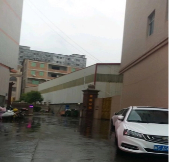 一哥PU鞋膠助力晉江泉南公司，促進(jìn)市場轉(zhuǎn)型